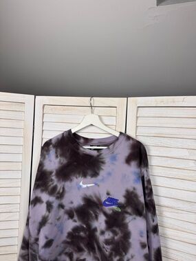 Nike Tie-Dye Sweatshirt in Purple & Black with Blue Accents